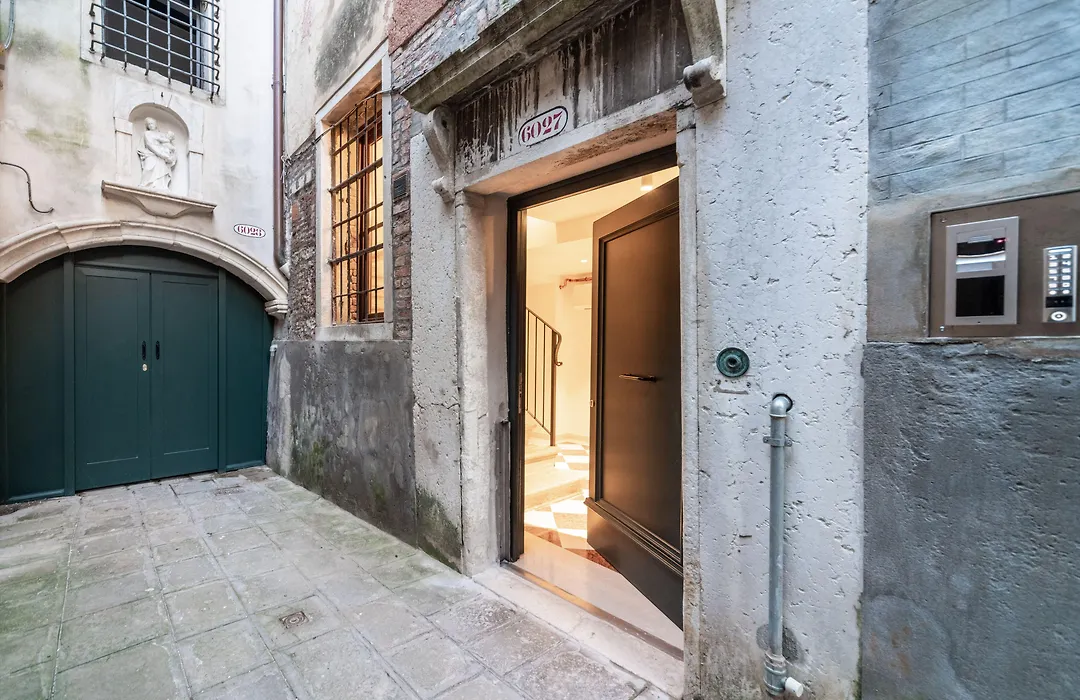Palazzo Miracoli Apartments-1